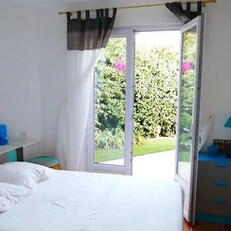 4* Pour 10 Pers Avec Piscine Privee, Clim, Parking, Proche - Fr-1-768-35